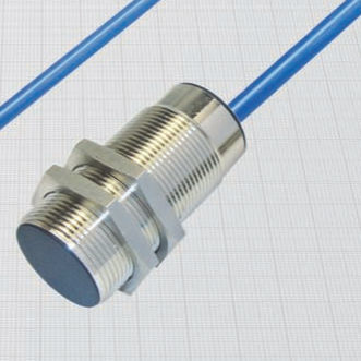 Capteur de proximité capacitif - NKS18/4600A - BDC ELECTRONIC S.r.l. - électromagnétique / cylindrique / M30