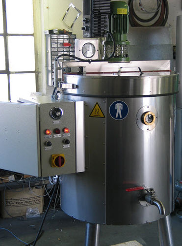 Récipient chauffant - Will & Hahnenstein GmbH - en métal / avec agitateur / vertical