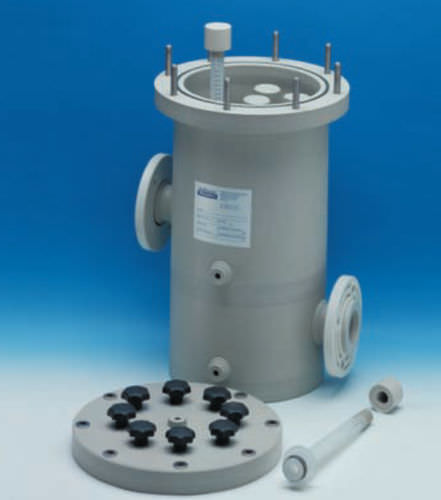 Carter de filtre multicartouche - Wolftechnik Filtersysteme GmbH & Co. KG - pour fluide / en matière plastique