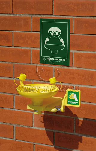 Douche oculaire murale - 2210 - Carlos Arboles S.A. - en plastique / automatique