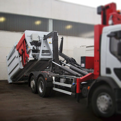 Compacteur de déchets - NORD ENGINEERING SRL