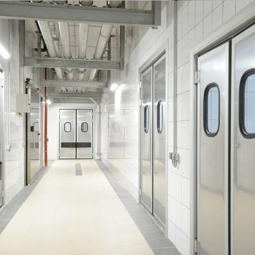Porte battante - Infraca - pour l'intérieur / industrielle / pour chambre froide
