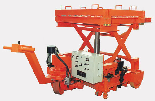 Table élévatrice à ciseaux - PE SA 6/X - MORELLO GIOVANNI S.r.l. - hydraulique / mobile / pour manipulation de moules