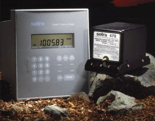 Manomètre absolu - 370 - SETRA - avec afficheur LCD / électronique / RS-232