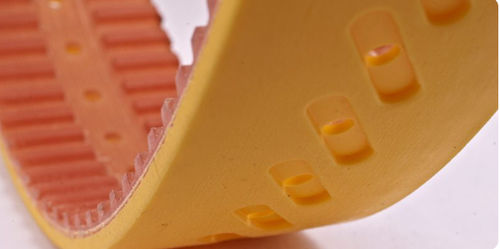 Courroie crantée - Bervina Ltd. - en PU / en silicone / pour l'industrie textile