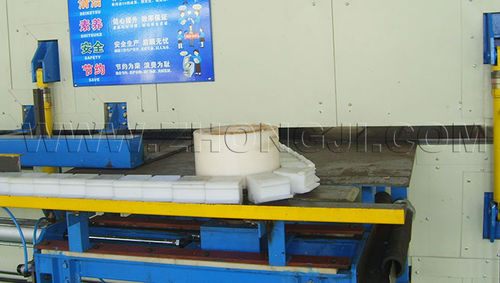 Machine de moulage type carousel - EPSBC4000/L / 5000/L / 6000/L - Shanghai Zhongji Machinery Co.ltd - automatique / à haute efficacité