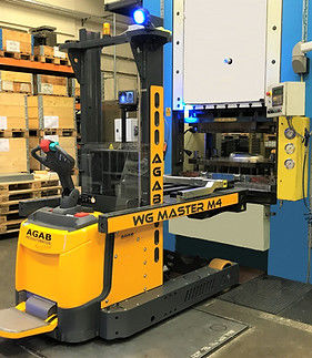 Chariot de manutention - WG MASTER - AGAB Pressautomation AB - de moules / électrique / sur batterie