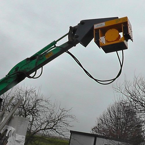 Enfonce-pieux hydraulique - IP series - Ghedini Ing. FABIO & CO - vibrant / monté sur excavateur