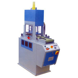 Presse de semelles - PS96 - FERVIT srl - automatique / verticale / avec convoyeur