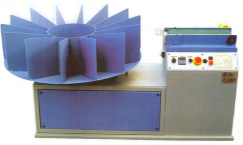 Système de chargement de semelles - FERVIT srl