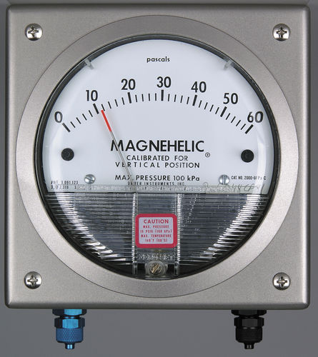 Manomètre différentiel - M2000/M2300-U130E - BRIEM Steuerungstechnik GmbH - analogique / mural / en acier inoxydable