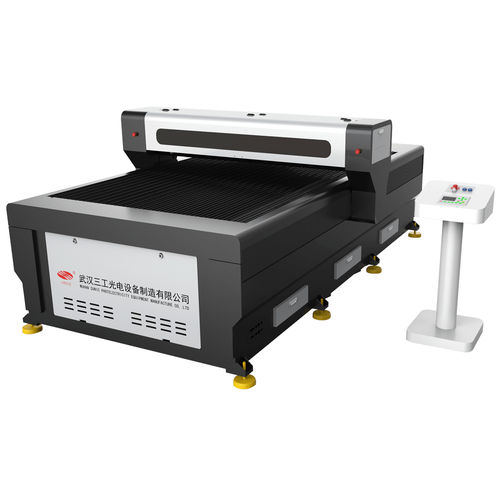 Machine de découpe de gravure - SCU1325 - Wuhan Sunic Photoelectricity Equipment Manufacture Co., Ltd - laser CO2 / servocommandée / haute précision