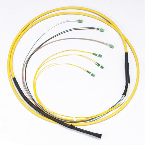 Harnais électrique de données - HR0018H4C04U820100F-PK - CORNING - fibre optique multimode / duplex / bas profil