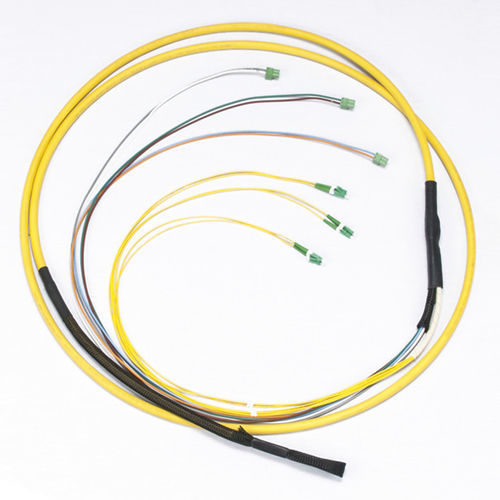 Harnais électrique de données - HR0018K6C06U820100F-PK - CORNING - fibre optique multimode / duplex / bas profil