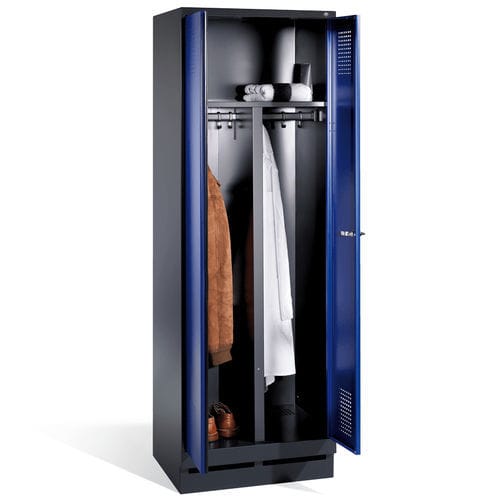 Armoire vestiaire pour vêtements de travail - S series - C + P Möbelsysteme - ventilée