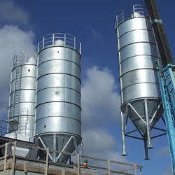 Silo à fond conique - SP series - SCUTTI - pour produits en vrac / en acier