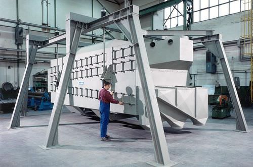Machine de criblage pour l'industrie du bois - JUMBO - ALLGAIER PROCESS TECHNOLOGY - pour l'industrie / vibrante linéaire / pour produits en vrac