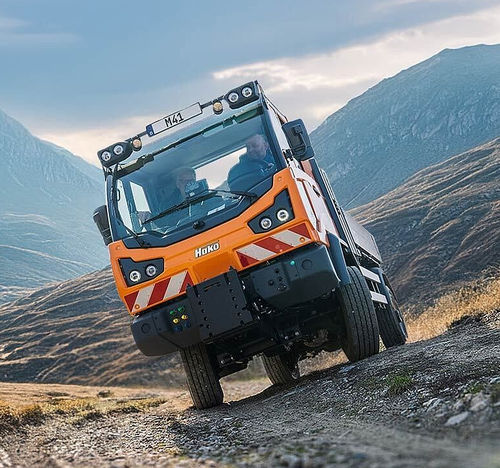 Véhicule utilitaire multifonction - Multicar M41 - HAKO - diesel / plateau basculant / à 4 roues motrices