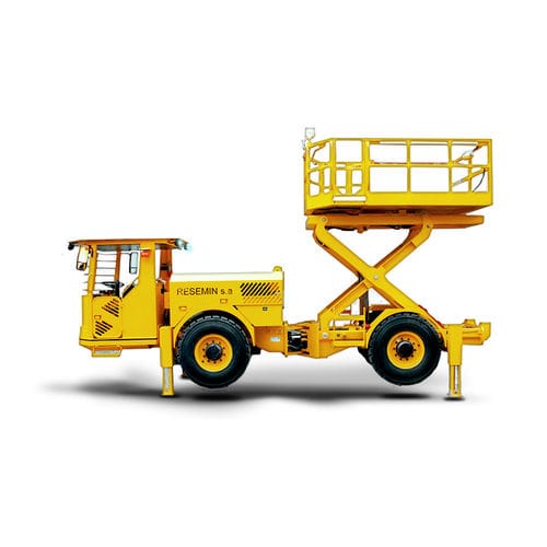 Nacelle élévatrice à ciseaux sur camion - resemin