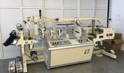 Machine de soudure de manchons rétractables en OPS - TBR2 START - FADA ITALIA SRL - en PET / en PVC / application de colle thermofusible