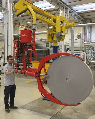 Manipulateur pour rouleau de papier - DALMEC - pneumatique / avec prise / de manutention