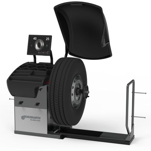 Équilibreuse de roues pour camions - 1 692 501 005 - » BEISSBARTH Automotive Testing Solutions GmbH - pour bus / automatique / avec écran tactile