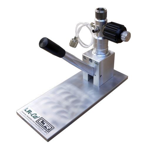 Pompe d'étalonnage pneumatique - LPP series  - DRUCK & TEMPERATUR Leitenberger GmbH - manuelle / pour pression et vide
