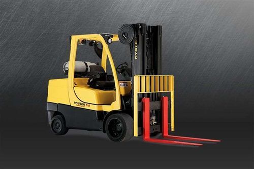 Chariot élévateur GPL - S4.0-5.5 FT - HYSTER - à conducteur porté assis / pour l'intérieur / pour la construction