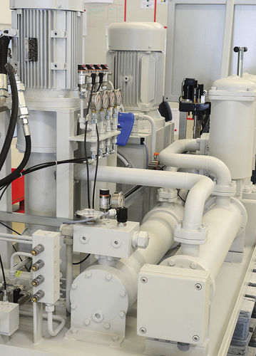 Unité de filtration de pression - Universal Hydraulik GmbH - huile / refroidissante
