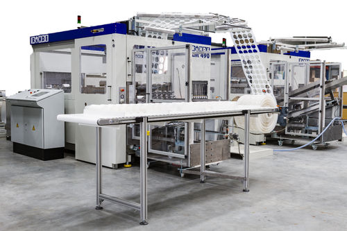 Thermoformeuse alimentée par rouleau - CM series - Rohde Maschinenbau GmbH - pour la production de gobelets / automatique / à air comprimé