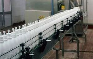 Bande de convoyeur en acier inoxydable - Posimat - à tasseaux / industrielle