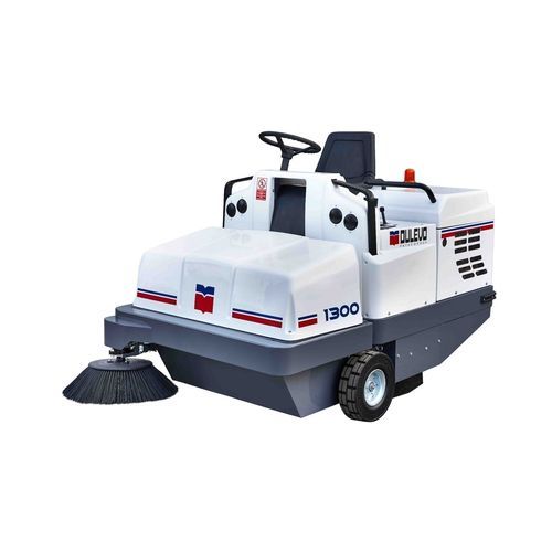 Balayeuse autoportée - Dulevo 1300 - DULEVO INTERNATIONAL - à moteur diesel / à batterie / d'extérieur