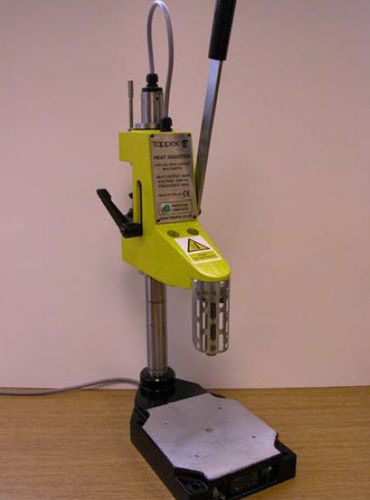 Riveteuse pneumatique - FlexiArm® - TAPPEX - manuelle / automatique / pour inserts filetés