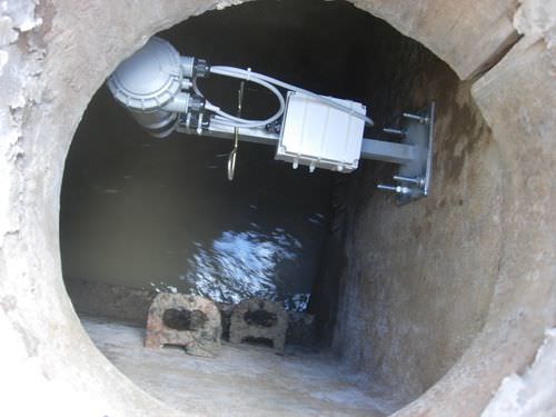 Instrument de mesure de niveau de liquides - 0.15 - 8.00 m, 12 VDC, IP 68, GSM - Solidat Applied Technologies Ltd. - à ultrasons