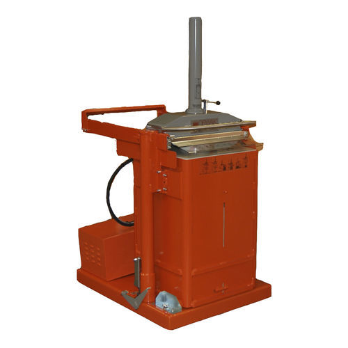 Presse à balles pour déchets - FLEX 5031 - Orwak AB - verticale / à chargement par le haut / compacte