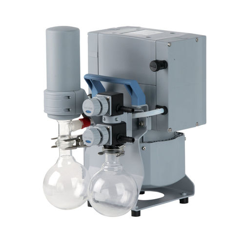Pompe à vide à membrane - MD 4C NT +AK SYNCHRO+EK - VACUUBRAND - sans huile / 230 Vca / à trois étages