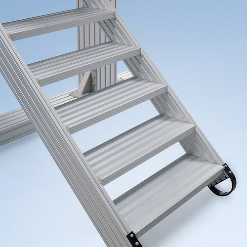 Escalier droit - Maschinenbau Kitz GmbH - en aluminium