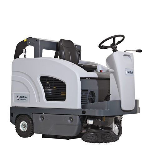 Balayeuse autoportée - SW4000 series - Nilfisk - à batterie / d'extérieur / de poussières