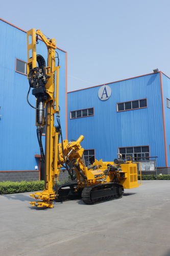 Foreuse de pieux de fondation - TH–900  - Changsha Tianhe Drilling Tools and Machinery Co., Ltd - de puits géothermiques / de puits d'eau / sur chenilles