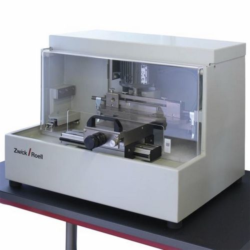 Machine à poncer-polir pour la préparation d'échantillons - 7140   - ZwickRoell GmbH & Co. KG