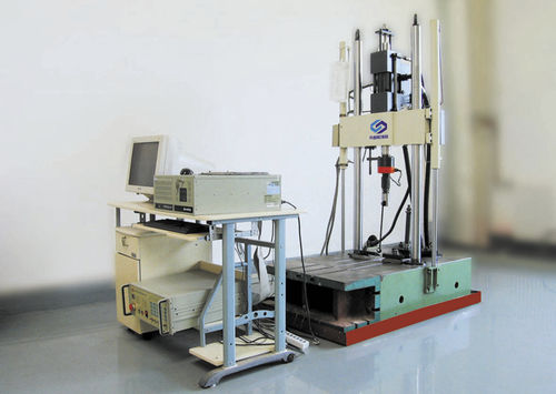 Machine d'essai de fatigue - Sinotest Equipment Co.,Ltd - d'amortisseur / hydraulique