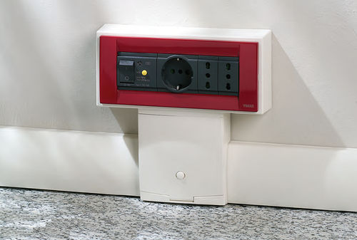 Goulotte de câblage - 75 x 25 mm , 2 m | TRIS 2000 Series - CANALPLAST - en PVC / moulure et plinthe