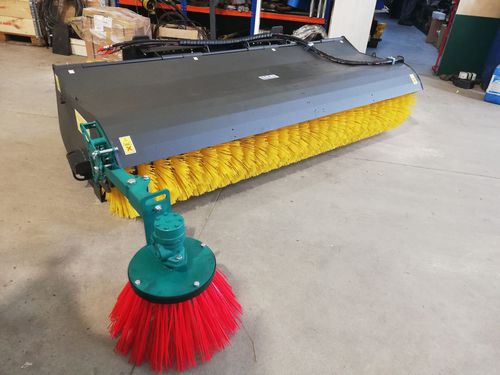 Balayeuse pour chargeuse - CEPILLOS SACEMA - hydraulique / d'extérieur