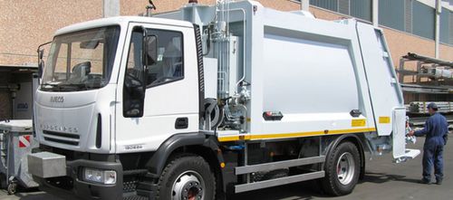 Benne à ordures ménagères chargement arrière - EMS Machinery - diesel / avec compacteur