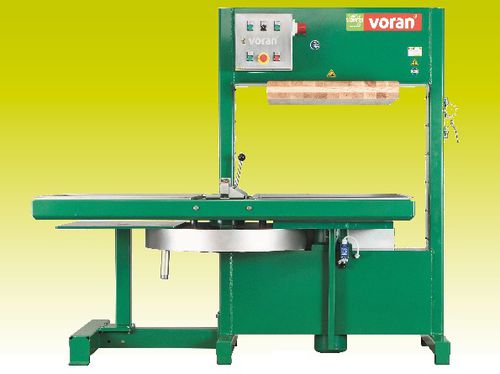 Presse hydraulique - 180 P2 - Voran - à compression / pour l'industrie agroalimentaire / à table tournante