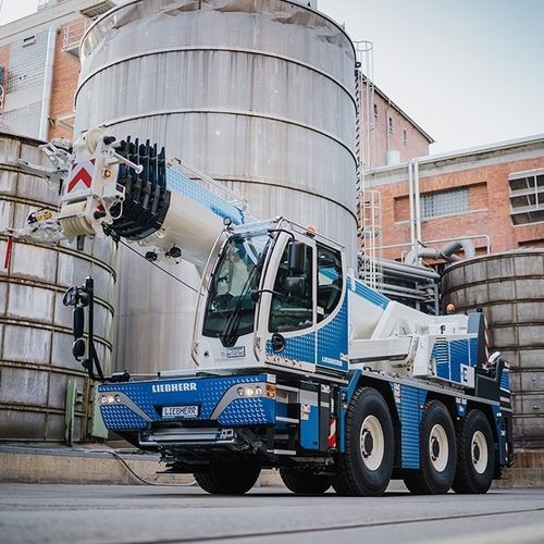 Grue montée sur camion - LTC 1050-3.1E - Liebherr Cranes - télescopique / pour chantier / de levage