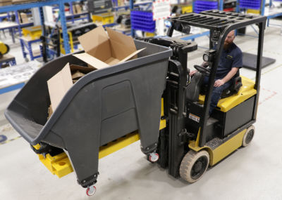 Benne auto-basculante pour chariot élévateur - EZ-BOX - Movex Innovation - pour déchets / pour produits en vrac / avec roues