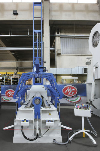 Rouleuse à 4 rouleaux - M3018C/S - MG S.R.L. - hydraulique / conique / avec panneau de contrôle mobile