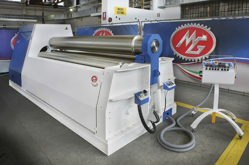 Rouleuse à 4 rouleaux - M3022D - MG S.R.L. - hydraulique / conique / avec panneau de contrôle mobile