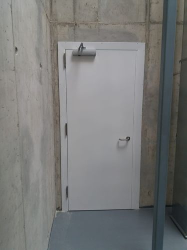 Porte battante - Talleres Alfa Torres - en acier galvanisé / industrielle / pour l'intérieur